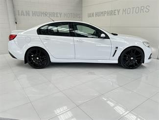2015 Holden Commodore - Thumbnail