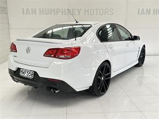 2015 Holden Commodore - Thumbnail