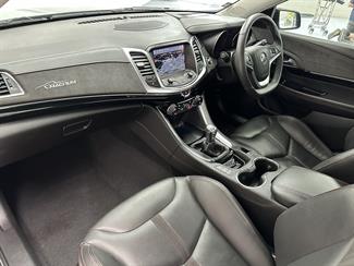 2017 Holden Commodore - Thumbnail