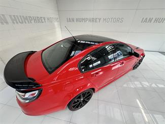 2017 Holden Commodore - Thumbnail