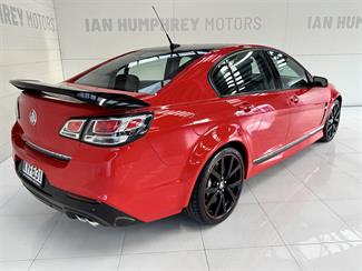 2017 Holden Commodore - Thumbnail