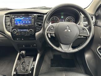 2016 Mitsubishi Triton - Thumbnail
