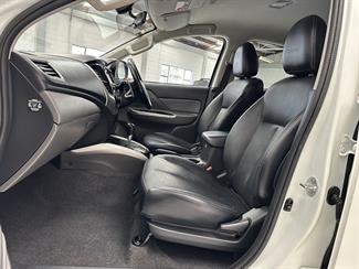 2016 Mitsubishi Triton - Thumbnail