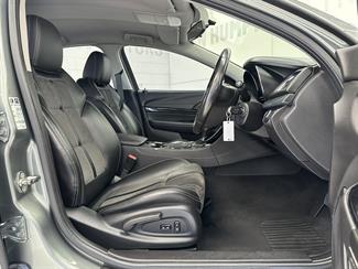 2015 Holden Commodore - Thumbnail