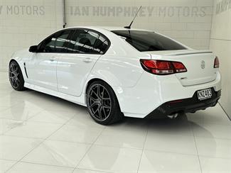2017 Holden Commodore - Thumbnail