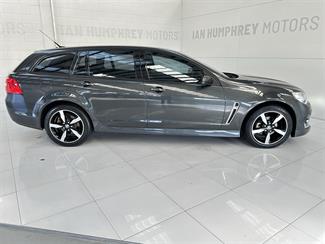 2017 Holden Commodore - Thumbnail