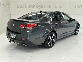 2017 Holden Commodore - Thumbnail