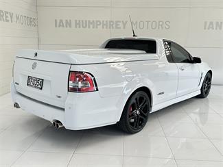2016 Holden Commodore - Thumbnail