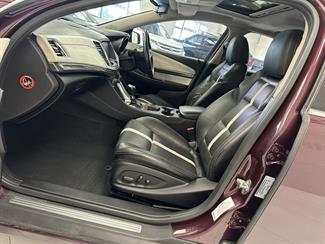 2015 Holden Commodore - Thumbnail