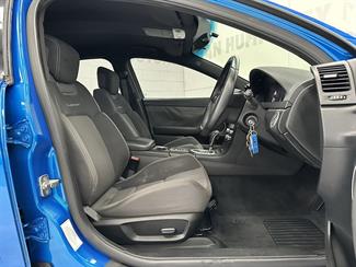 2009 Holden HSV - Thumbnail