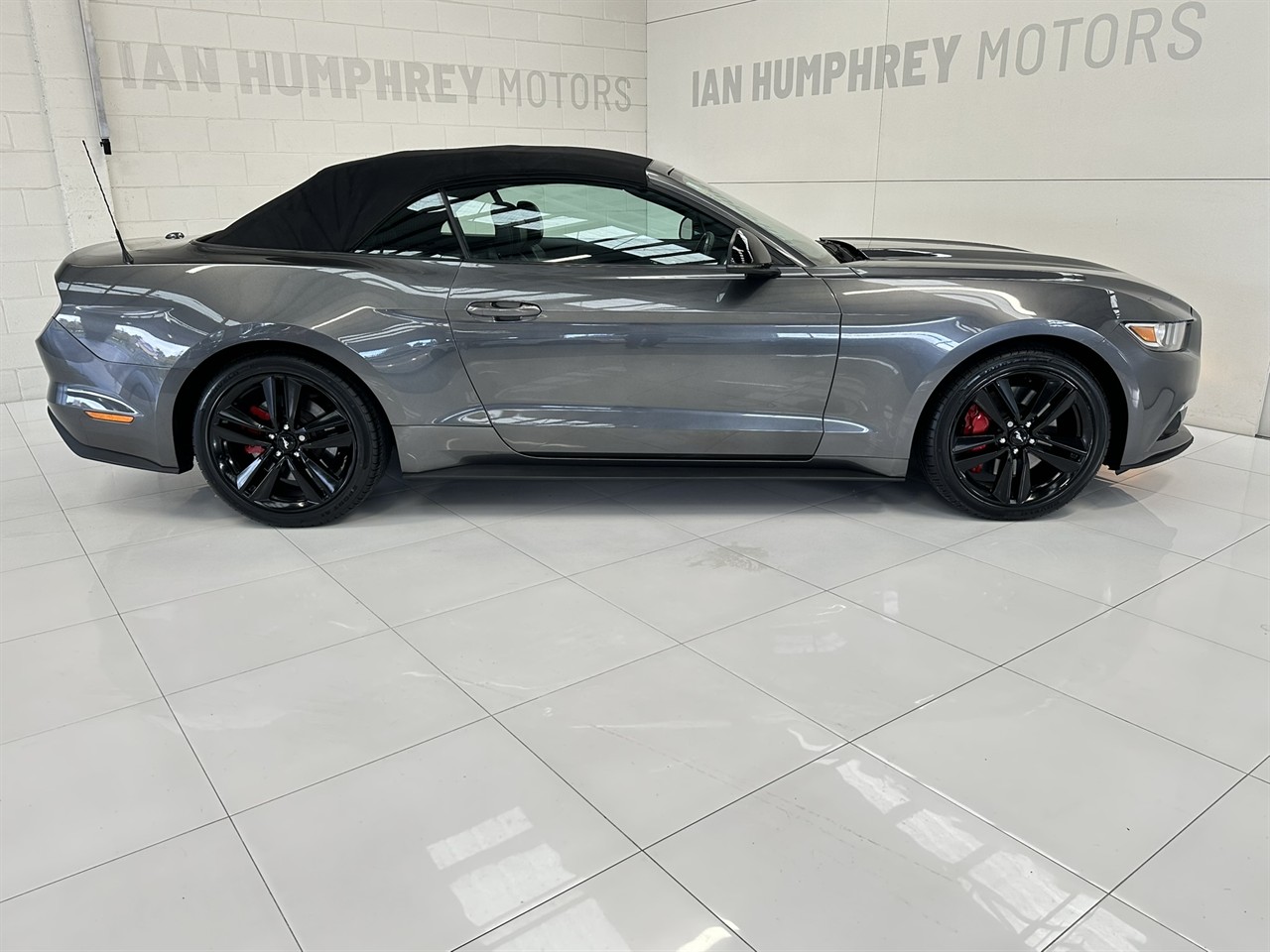 2017 Ford Mustang