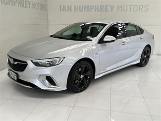 2018 Holden Commodore - Thumbnail