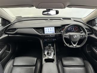 2018 Holden Commodore - Thumbnail