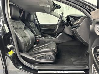 2016 Holden Commodore - Thumbnail