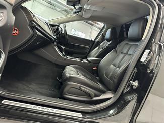 2016 Holden Commodore - Thumbnail