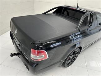 2016 Holden Commodore - Thumbnail