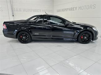 2016 Holden Commodore - Thumbnail