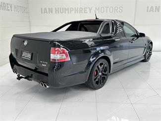 2016 Holden Commodore - Thumbnail