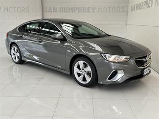 2019 Holden Commodore - Thumbnail