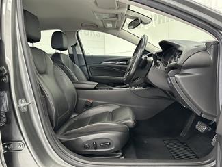 2019 Holden Commodore - Thumbnail