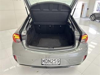 2019 Holden Commodore - Thumbnail