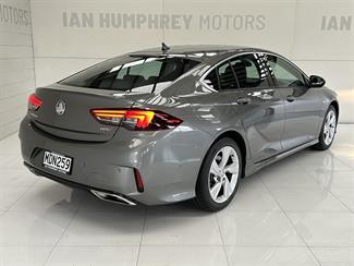 2019 Holden Commodore - Thumbnail