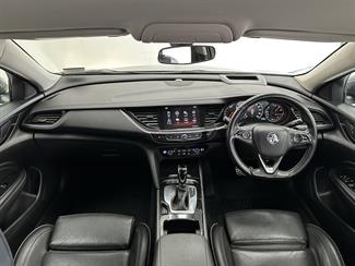 2019 Holden Commodore - Thumbnail