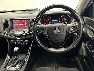 2015 Holden Commodore - Thumbnail