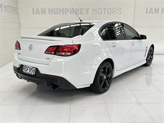 2016 Holden Commodore - Thumbnail