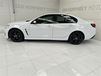 2016 Holden Commodore - Thumbnail