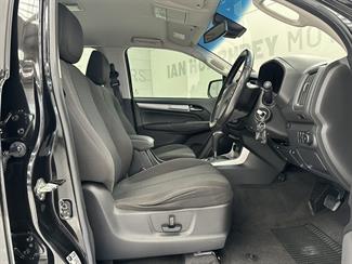 2017 Holden Colorado - Thumbnail