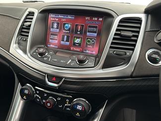 2017 Holden Commodore - Thumbnail