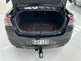 2017 Holden Commodore - Thumbnail