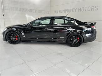 2017 Holden Commodore - Thumbnail