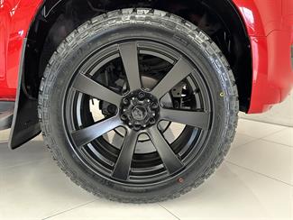 2017 Holden Colorado - Thumbnail