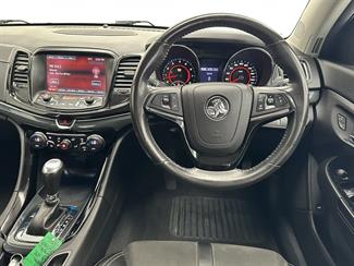 2016 Holden Commodore - Thumbnail