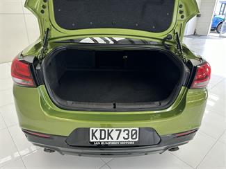 2016 Holden Commodore - Thumbnail