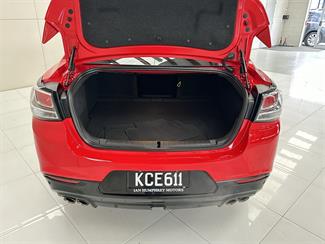 2016 Holden Commodore - Thumbnail