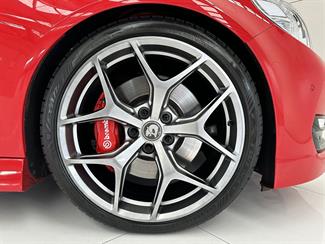2016 Holden Commodore - Thumbnail