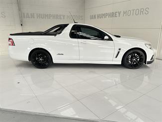 2015 Holden Commodore - Thumbnail