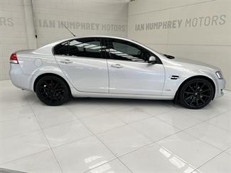 2012 Holden Commodore - Thumbnail