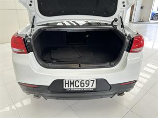 2014 Holden Commodore - Thumbnail