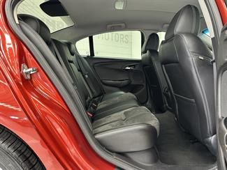 2015 Holden Commodore - Thumbnail