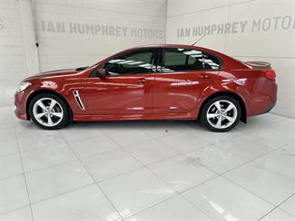 2015 Holden Commodore - Thumbnail