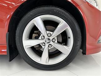 2015 Holden Commodore - Thumbnail