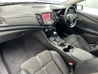 2016 Holden Commodore - Thumbnail