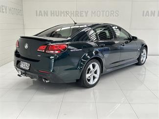 2016 Holden Commodore - Thumbnail
