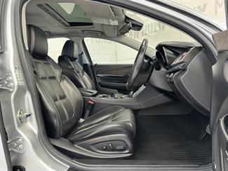 2016 Holden Commodore - Thumbnail