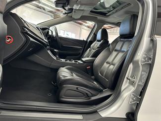 2016 Holden Commodore - Thumbnail