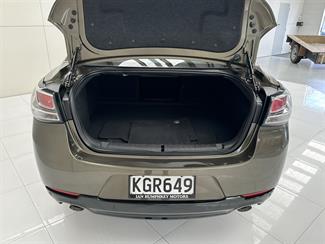 2016 Holden Commodore - Thumbnail